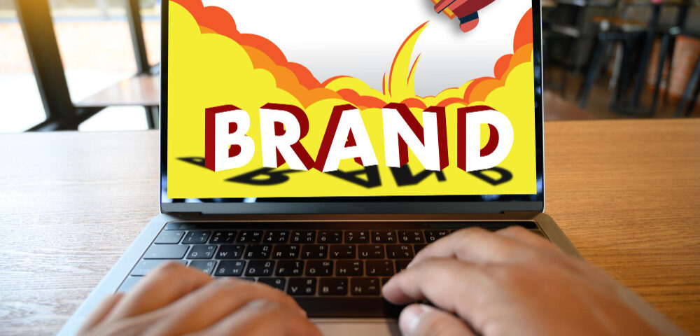 Building a Strong Brand Identity Online – 2025